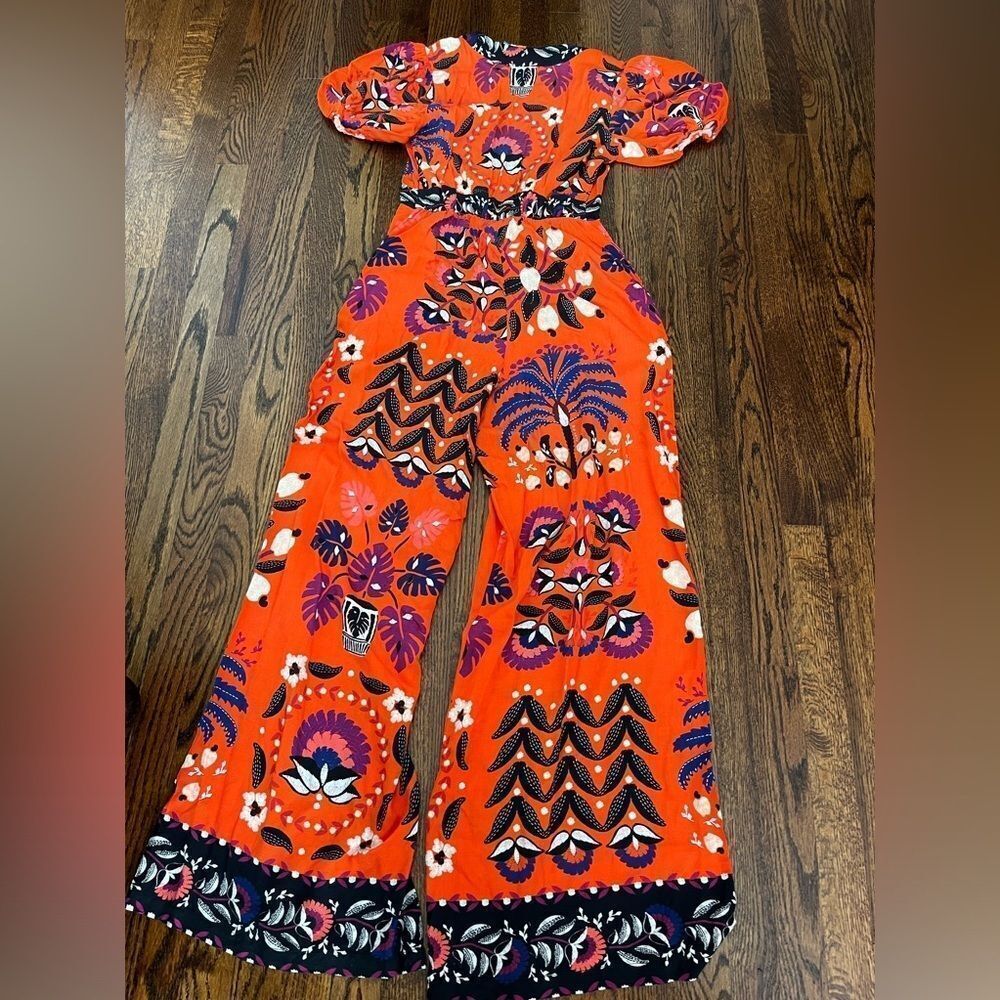 Farm Rio size Small by Anthropologie Rio Printed Deep-V Puff-Sleeve Jumpsuit - Picture 6 of 9